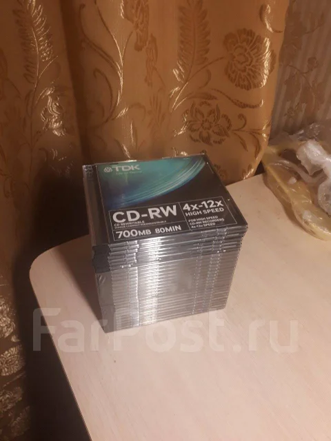 CD-RW. 700���, ��������� 4x-12x ����