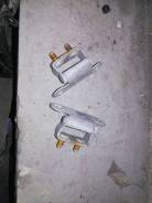 Крепление двери багажника. Toyota: Mark X Zio, Allex, ist, Crown, Camry Gracia, Avensis, Corolla, Innova, Probox, Opa, Estima, Mark II Wagon Blit, Cal...