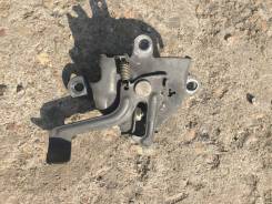 Замок капота. Toyota Voxy, ZRR70, ZRR70G, ZRR70W, ZRR75, ZRR75G, ZRR75W Toyota Noah, ZRR70, ZRR70G, ZRR70W, ZRR75, ZRR75G, ZRR75W Двигатели: 3ZRFAE, 3...
