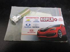 Шпилька ступицы. Kia: Mentor, Spectra, Enterprise, Carnival, Clarus, X-Trek, Sephia, Potentia, Credos, Rio, Sedona, Shuma, Carens Двигатель D4BB