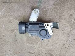 Замок лючка бензобака. Toyota Aristo, JZS160, JZS161 Двигатели: 2JZGE, 2JZGTE