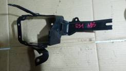 Крепление abs. Honda Civic Honda Civic Ferio, ES2, ET2, ES1, ES3 Двигатели: D14Z5, D14Z6, D15Y2, D15Y3, D15Y4, D15Y5, D15Y6, D16V1, D16W7, D16W8, D16W...