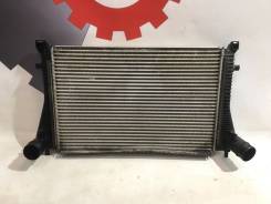Интеркулер. Volkswagen Passat, 3G2, 3G5 Volkswagen Touran, 5T1 Volkswagen Golf, 5G1, AU1, BA5, BX5 Volkswagen Tiguan, AD1 Skoda Octavia, 5E3, 5E5, NL3...