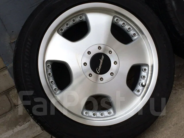 Custom Grande. 7.0x17", 5x100, 5x114.3, ET50 ����