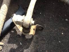 Крепление стабилизатора. Toyota Sprinter Carib, AE95, AE95G Двигатели: 4AFE, 4AFHE