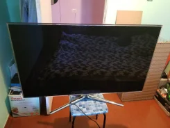 Samsung UE46ES7207. LED ����