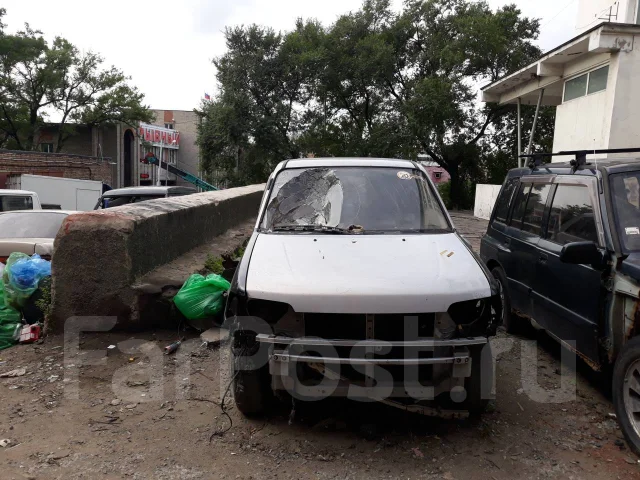 Nissan Cube Cubic. AZ10, CGA3 ����