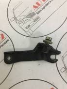 Крепление генератора. Toyota: Windom, Sienna, Harrier, Camry, Solara, Highlander, Kluger V, Alphard, Estima Двигатели: 1MZFE, 3MZFE