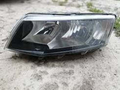 Фара. Skoda Octavia