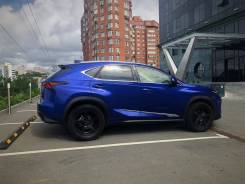 Lexus NX200. С водителем