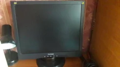 ViewSonic. 19", ���������� �� (LCD)