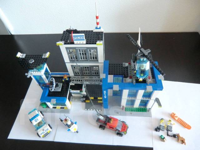 Lego 60047 deals