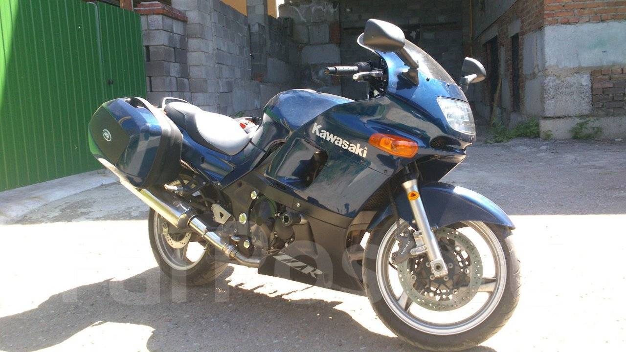 Мотоцикл комсомольск. Kawasaki ZZR 400 2007. Kawasaki 2007 400. Расцветка мотоцикла ЗЗР 400. Мотоцикл спорт турист 400 кубов.