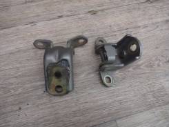 Крепление двери. Nissan: Liberty, Maxima, Expert, Avenir, Prairie Infiniti I30, CA33 Infiniti I35, CA33 Двигатели: QR20DE, SR20DE, SR20DET, VQ35DE, VQ...