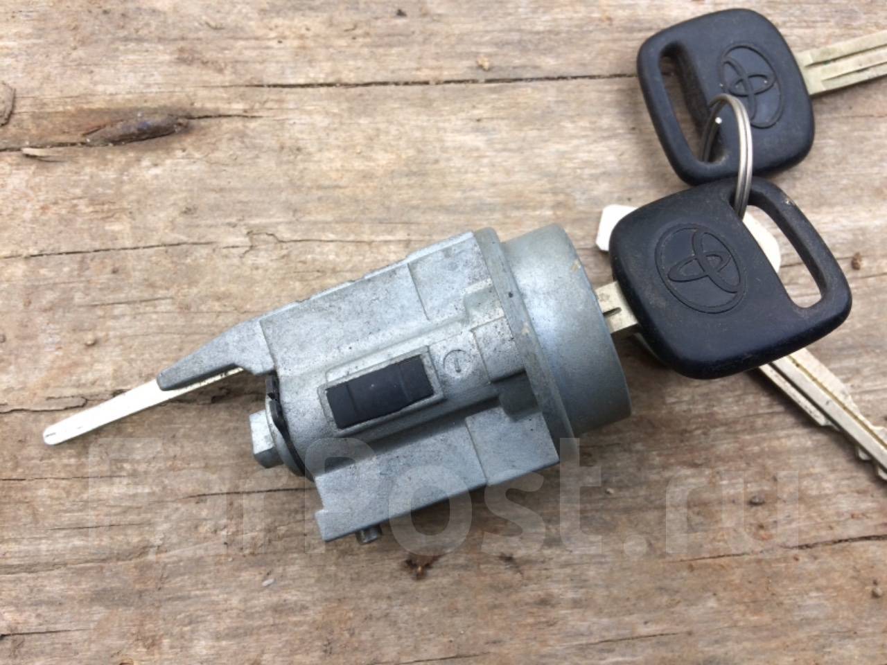 личинка замка двери тойота дюна. личинка замка зажигания тойота. личинка замка вод. личинка замка зажигания тойота марк 2 90 кузов артикул. личинка замка зажигания тойота.