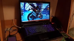 DNS Extreme. 17.3", 3 400����, ��� 8 ��, ���� 1 000���, WiFi: 1, Bluetooth: 1, ����������� �� 4��. ����