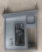 Консоль кпп. Toyota Land Cruiser, FJ80, FJ80G, FZJ80, FZJ80G, HDJ81, HDJ81V, HZJ81, HZJ81V, J80 Двигатели: 1FZF, 1FZFE, 1HDFT, 1HDT, 1HZ, 3F, 3FE, 1HD...