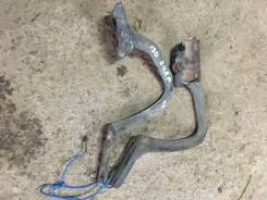 Крепление капота. Toyota Hilux Surf, LN130W, KZN130W, KZN130G, LN130G, YN130G, VZN130G Двигатели: 2LTE, 1KZTE, 3YE, 2LT, 3VZE