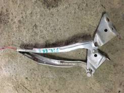 Крепление капота. Honda Fit, GE9, GE, GE6, GE8, GP1, GP4, GE7 Двигатели: L15A, L13A, LDA, LEA