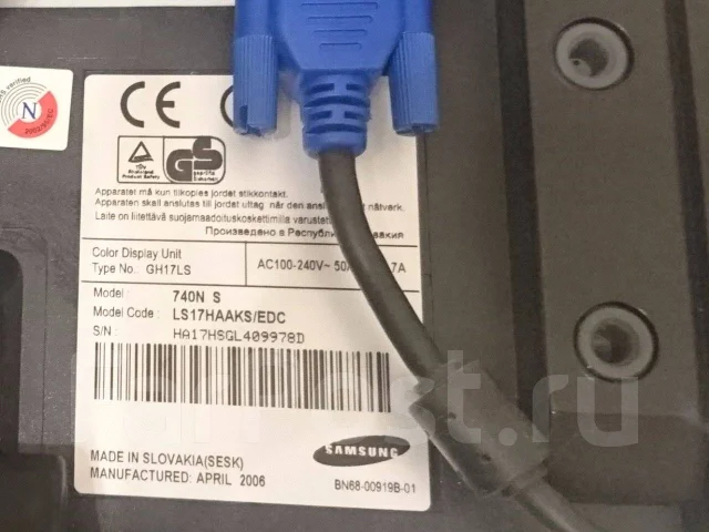 Samsung. 17" ����