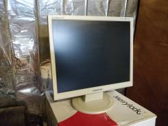 Samsung. 17", технология ЖК (LCD)
