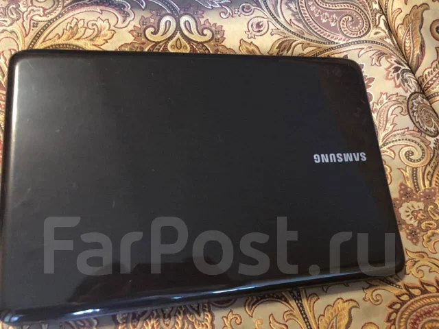 Samsung R540. 15.6", 1,1����, ��� 3072 ��, ���� 200���, WiFi: 1, Bluetooth: 1 ����