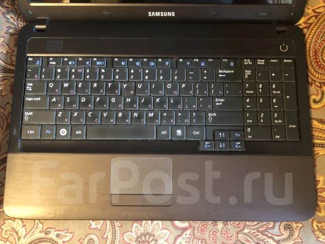 Samsung R540. 15.6", 1,1����, ��� 3072 ��, ���� 200���, WiFi: 1, Bluetooth: 1 ����