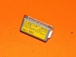 Датчик airbag. Mitsubishi Chariot, N83W, N84W, N94W Mitsubishi Chariot Grandis, N84W, N86W, N94W, N96W Двигатели: 4G63, 4G64, 6G72