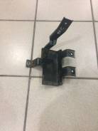 Крепление фильтра паров топлива. Mitsubishi Nativa, K86W, K96W, K99W Mitsubishi Montero Sport, K85W, K86W, K89W, K96W, K99W Mitsubishi Pajero Sport, K...