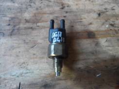 Датчик гидроусилителя. Nissan: Bluebird, Maxima, Elgrand, Avenir, Sunny, Almera, Skyline, Cedric, Bluebird Sylphy, Caravan, Tino, Cima, Stagea, AD, Wi...
