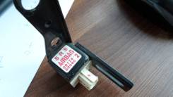 Датчик airbag. Toyota: Platz, Sienta, Vitz, Porte, WiLL Vi, Echo, Yaris Verso, Probox, Funcargo, Raum, Yaris, Echo Verso, Succeed, bB Двигатели: 1NZFE...