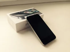 Apple iPhone 4s. �/�, 16 ��