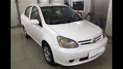 Toyota Platz. Без водителя