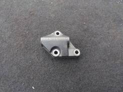 Кронштейн генератора. Nissan: Wingroad, Bluebird, Primera Camino, X-Trail, 100NX, R'nessa, Serena, Lucino, Presea, Primera, Avenir, NX-Coupe, Pul...