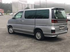 Nissan Elgrand. С водителем
