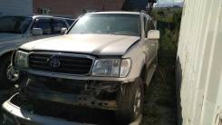 Toyota Land Cruiser. UZJ100