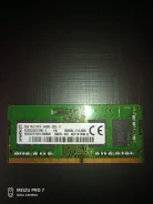 SO-DIMM DDR4.