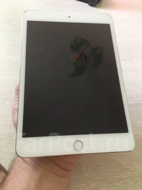 Apple iPad Mini 4 ����