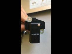 Датчик расхода воздуха. Toyota: Yaris, ist, Land Cruiser, Auris, Etios, Corolla Axio, iQ, RAV4, Avensis, Corolla, Verso Двигатели: 1NDTV, 1VDFTV, 1ADF...