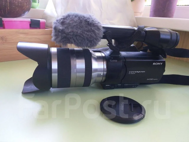 Sony NEX-VG20E. 15 - 19.9 ��, � ���������� ����