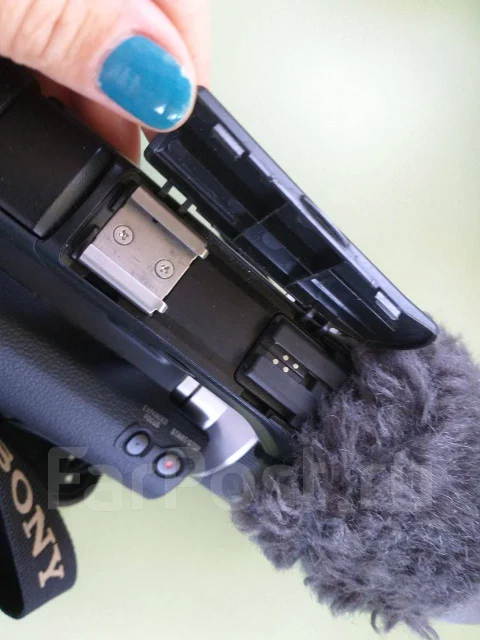 Sony NEX-VG20E. 15 - 19.9 ��, � ���������� ����