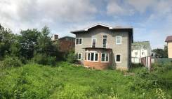 Продается дом от собственника. Переулок Соколиный 6, р-н Седанка, площадь дома 322 кв. м., централизованный водопровод, электричество 30 кВт, от частн...