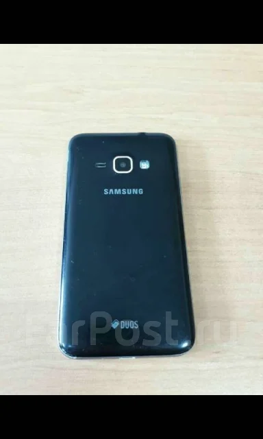 Samsung Galaxy J1. �/�, ������, 3G, 4G LTE, Dual-SIM ����