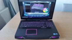 Dell Alienware M17x R4. 18", ��� 1024 ��, ���� 922���, WiFi, Bluetooth, ����������� �� 3��.
