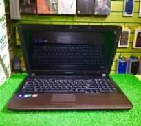 Samsung R540. 15.6", 2 530,0 ГГц, ОЗУ 4096 Мб, диск 250 Гб, WiFi, Bluetooth, аккумулятор на 1 ч.
