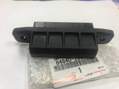 Кнопка открывания багажника. Toyota: ist, Prius C, Avensis, Corolla, Estima, Tarago, Isis, Corolla Rumion, Ractis, Prius a, Vitz, Corolla Axio, Voxy...