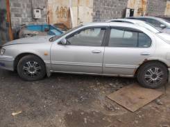 Кнопка люка Nissan Maxima A32 VQ30DE