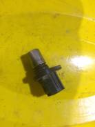 Датчик положения распредвала. Toyota: ist, Corolla Axio, iQ, Avensis, RAV4, Corolla Verso, Corolla, Yaris, Land Cruiser, Auris, Etios, Century, Verso...
