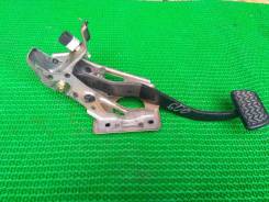 Педаль тормоза. Toyota Wish, ANE10, ANE10G, ANE11, ANE11W, ZNE10, ZNE10G, ZNE14, ZNE14G Toyota Isis, ANM10, ANM10G, ANM10W, ANM15, ANM15G, ANM15W, ZGM...