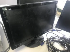 BenQ. 19" ����
